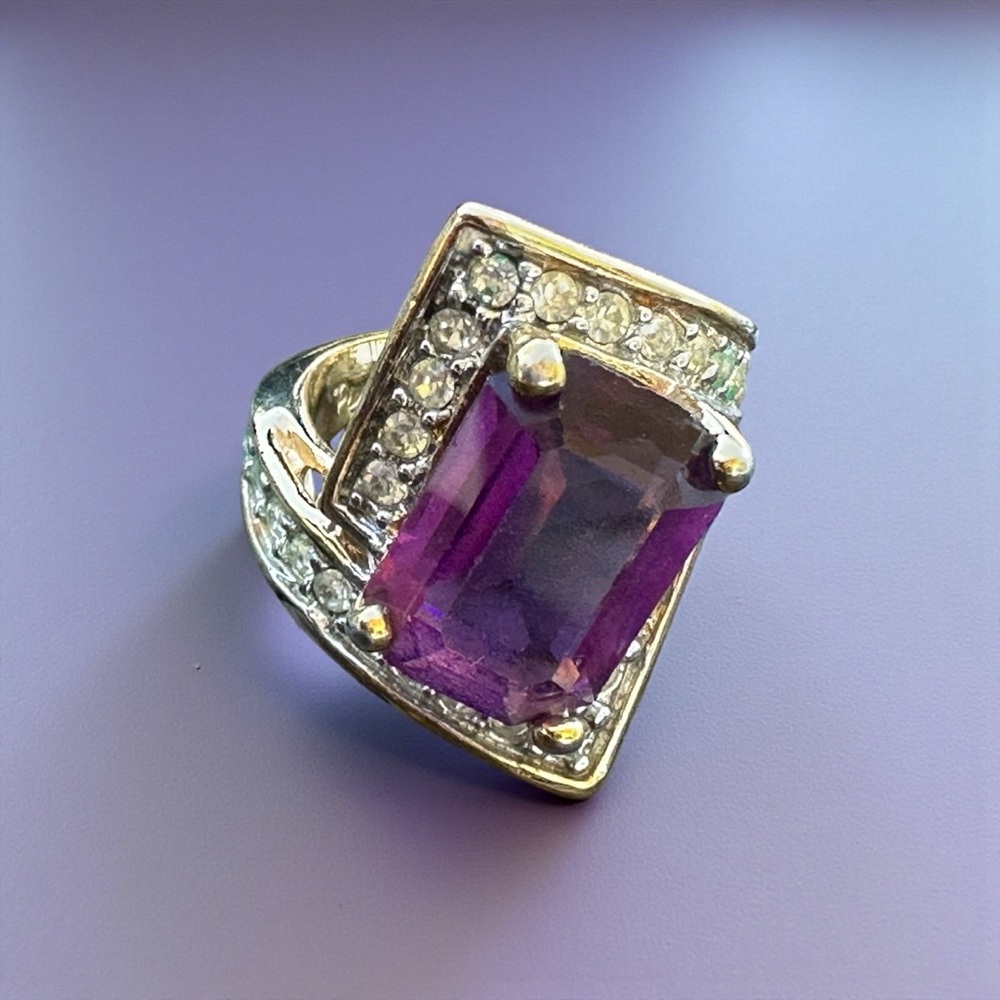 Stunning Vintage Park Lane Gold Plated Amethyst Color Cocktail Ring